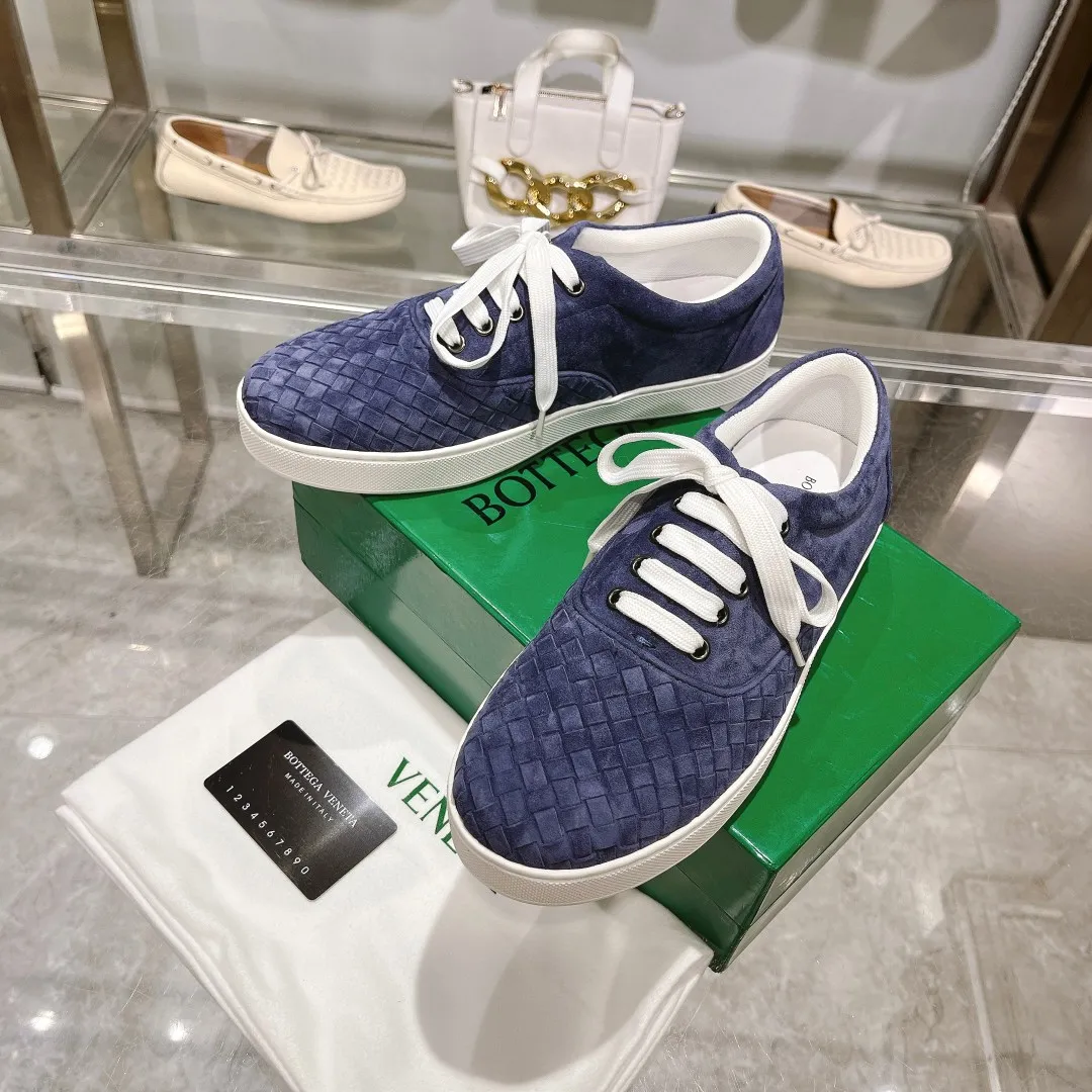 [BV] Top P: 740💰Size for couples: 35-44 (Female 40, Male 38 45, custom-made and non-returnable) Bottega Veneta classic woven strap casual shoes are made of imported high-quality materials, [Rose][Rose]! Purely hand-woven and operated, the original board is reproduced one-to-one! quality assurance!